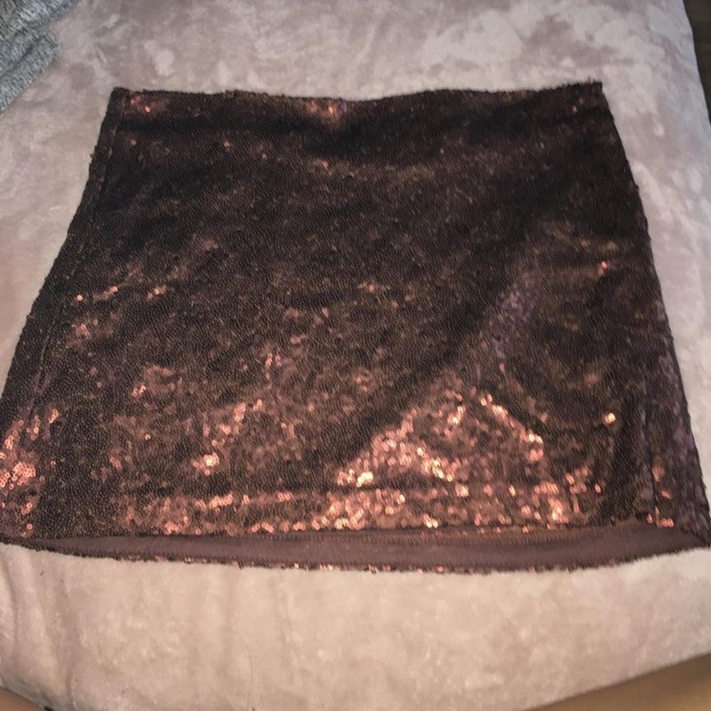 sequined skirt